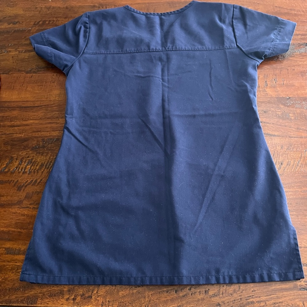Grey’s Anatomy Scrub Top - Picture 2 of 2